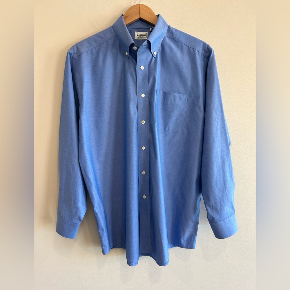 L.L. Bean Men's Sky Blue Casual Button-Down Shirt